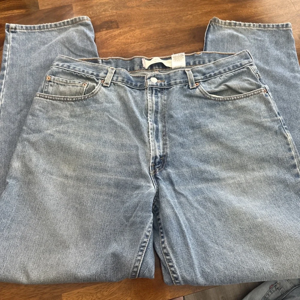 Vintage Levi's 550 Relaxed Fit Jeans Men's Size 40x34 Distressed
